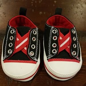 Brand new baby shoes. 3-6 months